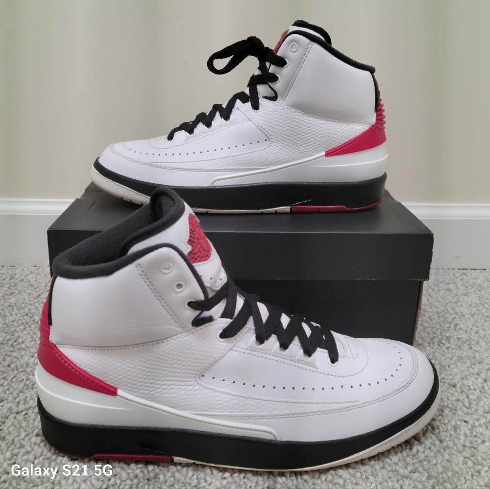 Jordan 2 Retro 'Chicago' 2022